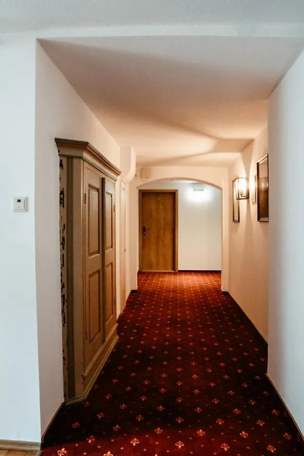 Hotel-Gasthof Goldener Greifen Rothenburg ob der Tauber 3*,